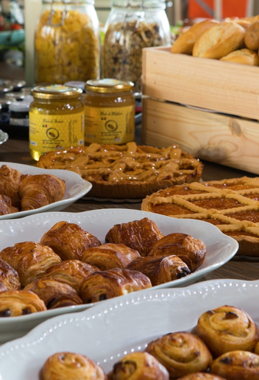 meeting (3) meeting (3)